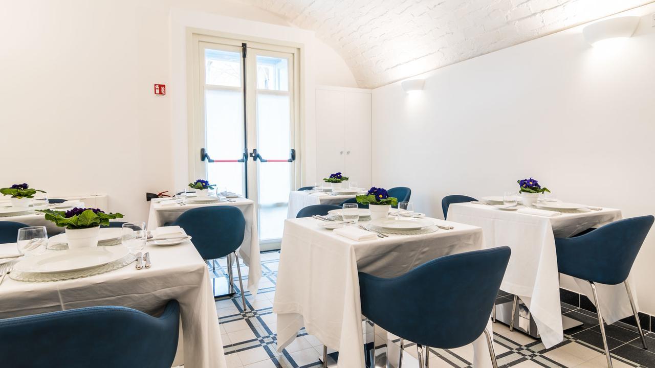 Cafe Bleu Relais Hotel Sassari Exterior photo